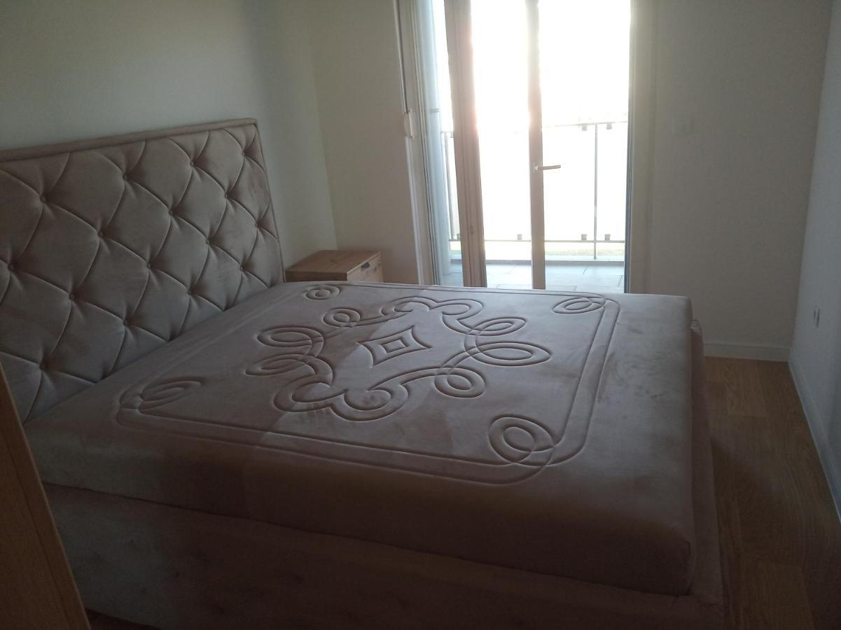 Apartment Alex Бар Екстериор снимка