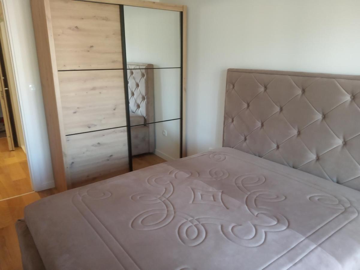 Apartment Alex Бар Екстериор снимка